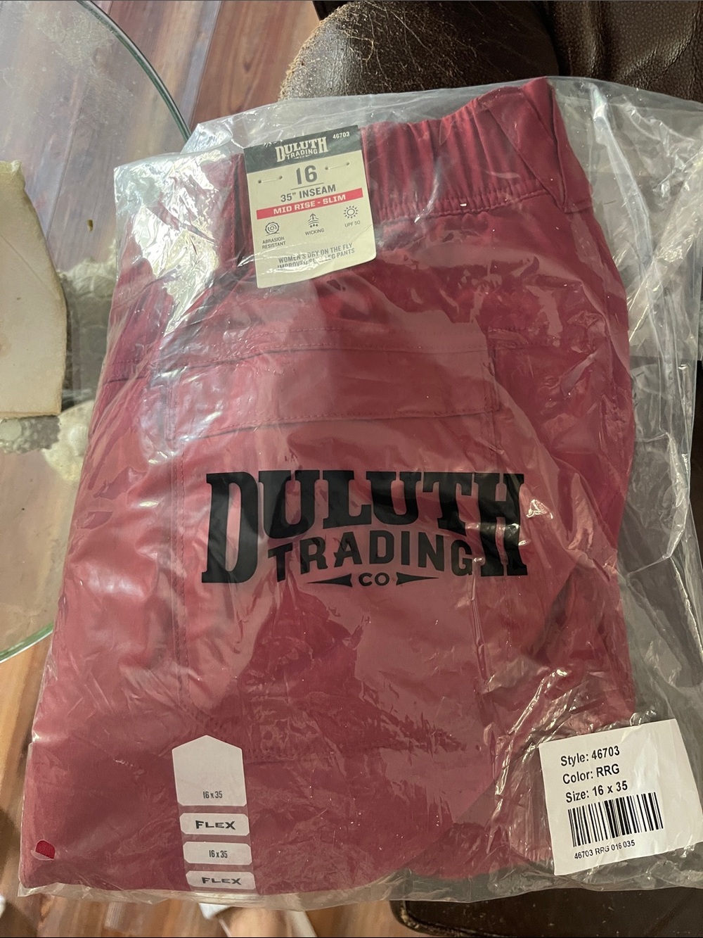 Duluth Trading Co ladies Burgundy cargo pants
